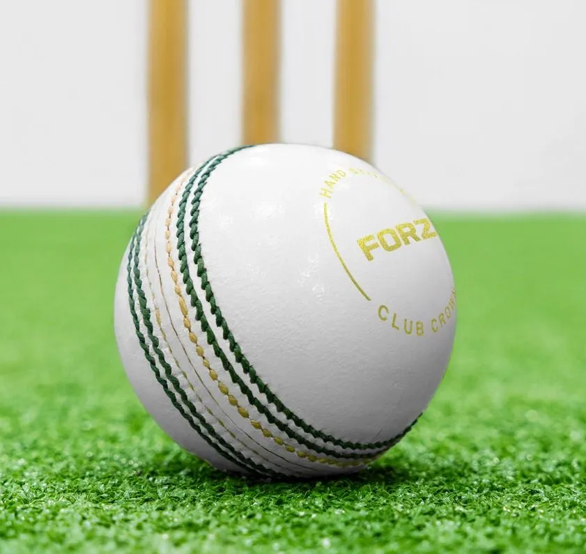 FORZA Club Crown Cricket Ball 5 1/2 oz White